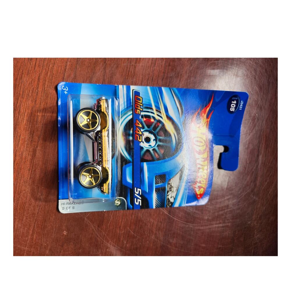 Hot Wheels Olds 442 Yellow Black Gold Wheels Hi-Rakers Die-Cast Car 1:64 Scale